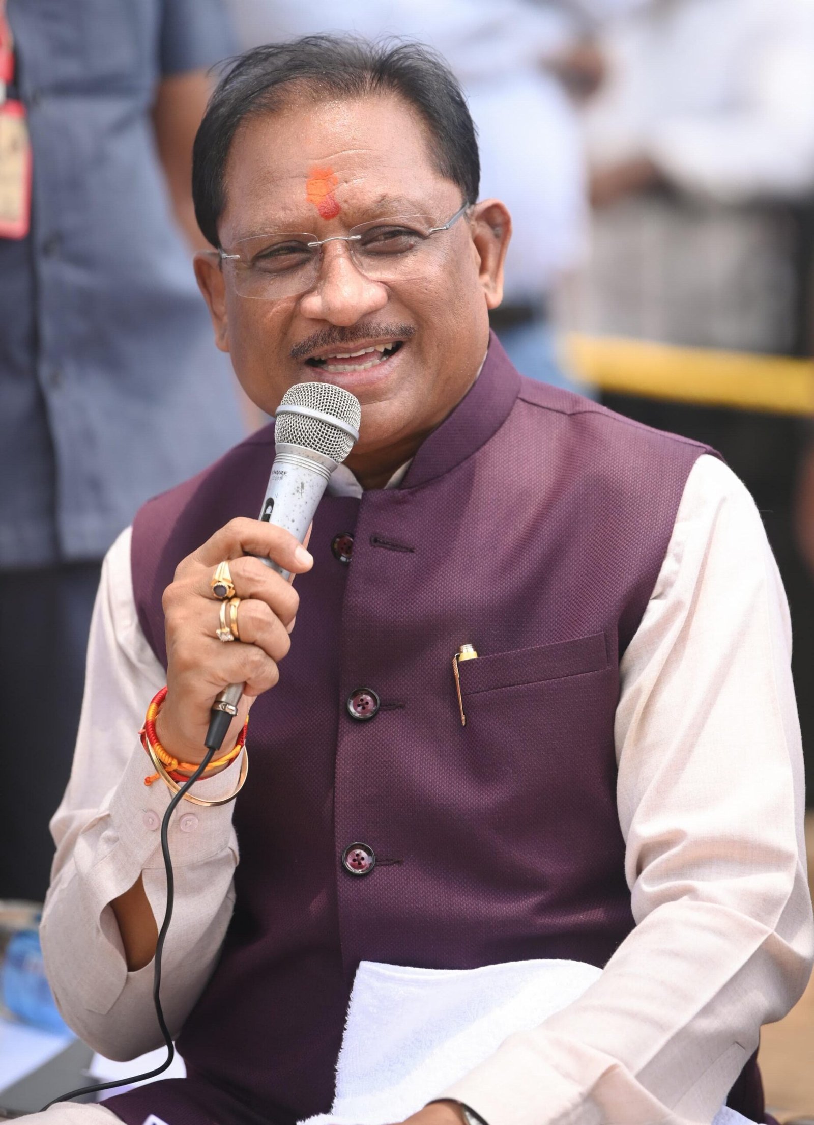 *मुख्यमंत्री श्री विष्णुदेव साय ने सक्ति जिले में योजनाओं के क्रियान्वयन की जमीनी हकीकत की जानकारी ली*